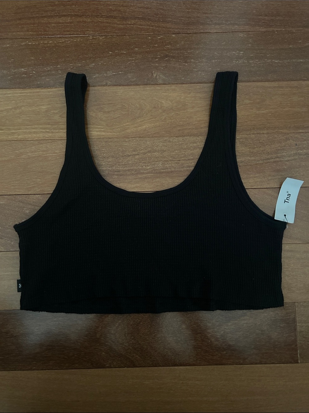 Aritzia NWT Black Ribbed Scoop Neck Crop Tank